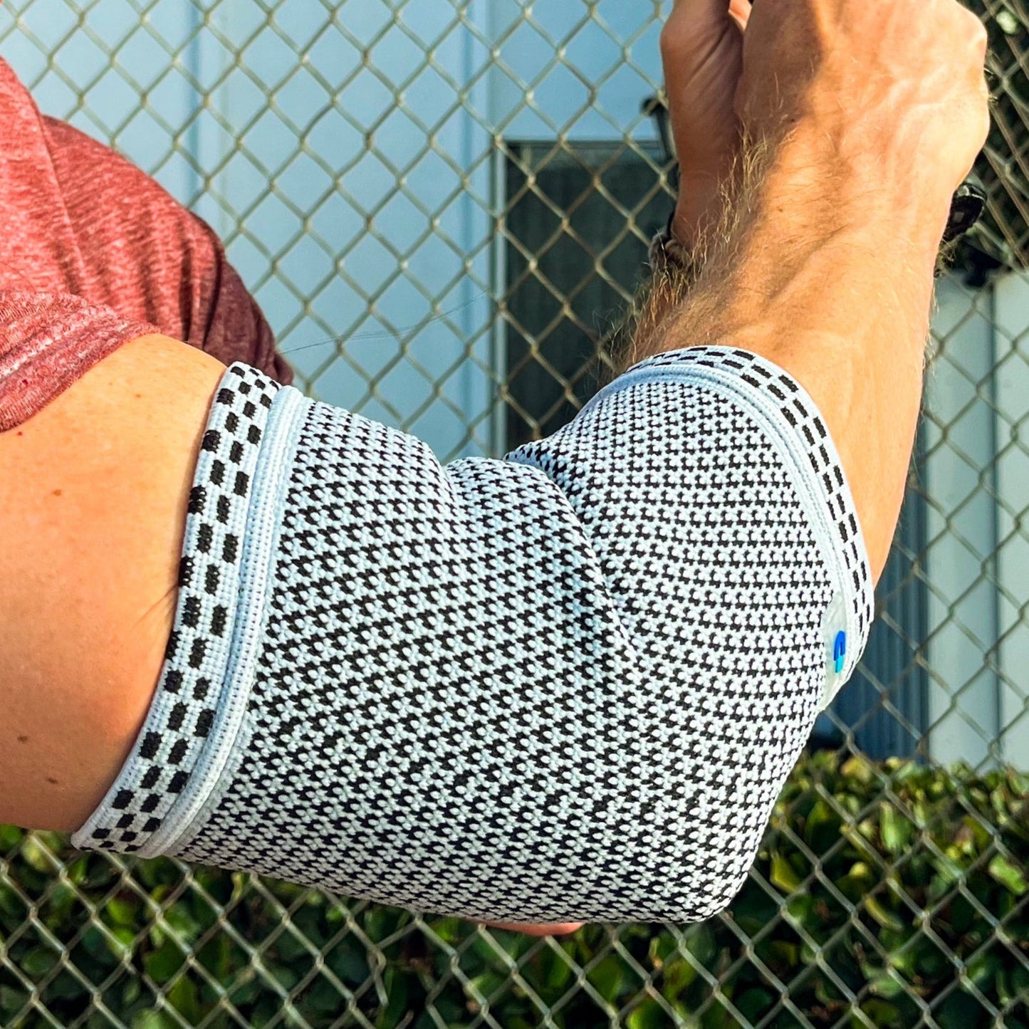Compression Elbow Sleeve – Compressics